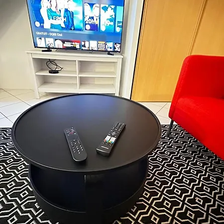Grand Rénové Spacieux Jardin 8pers Wifi 아파트 몽뤼꽁